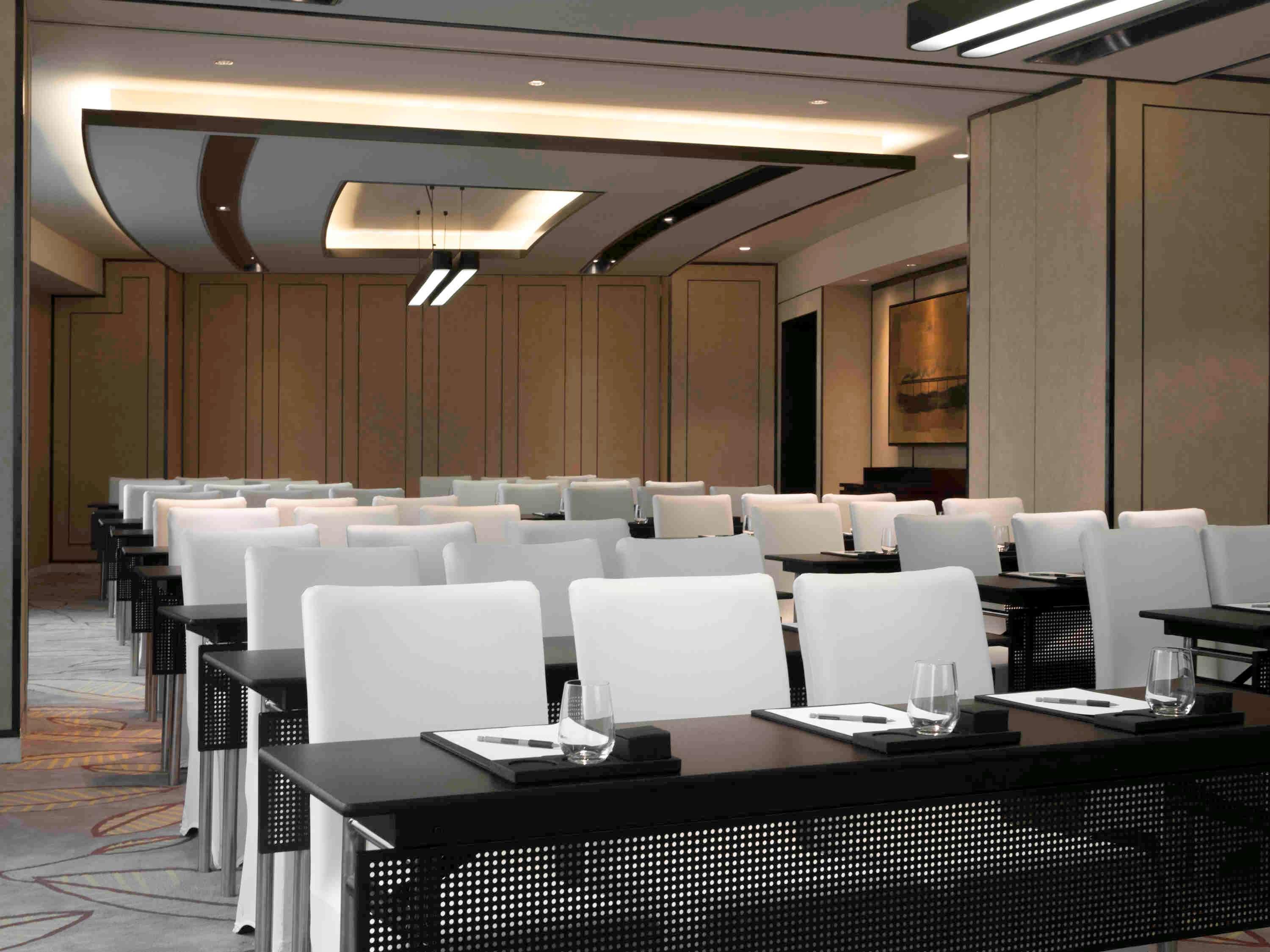 Pullman Shanghai Xuhui Экстерьер фото