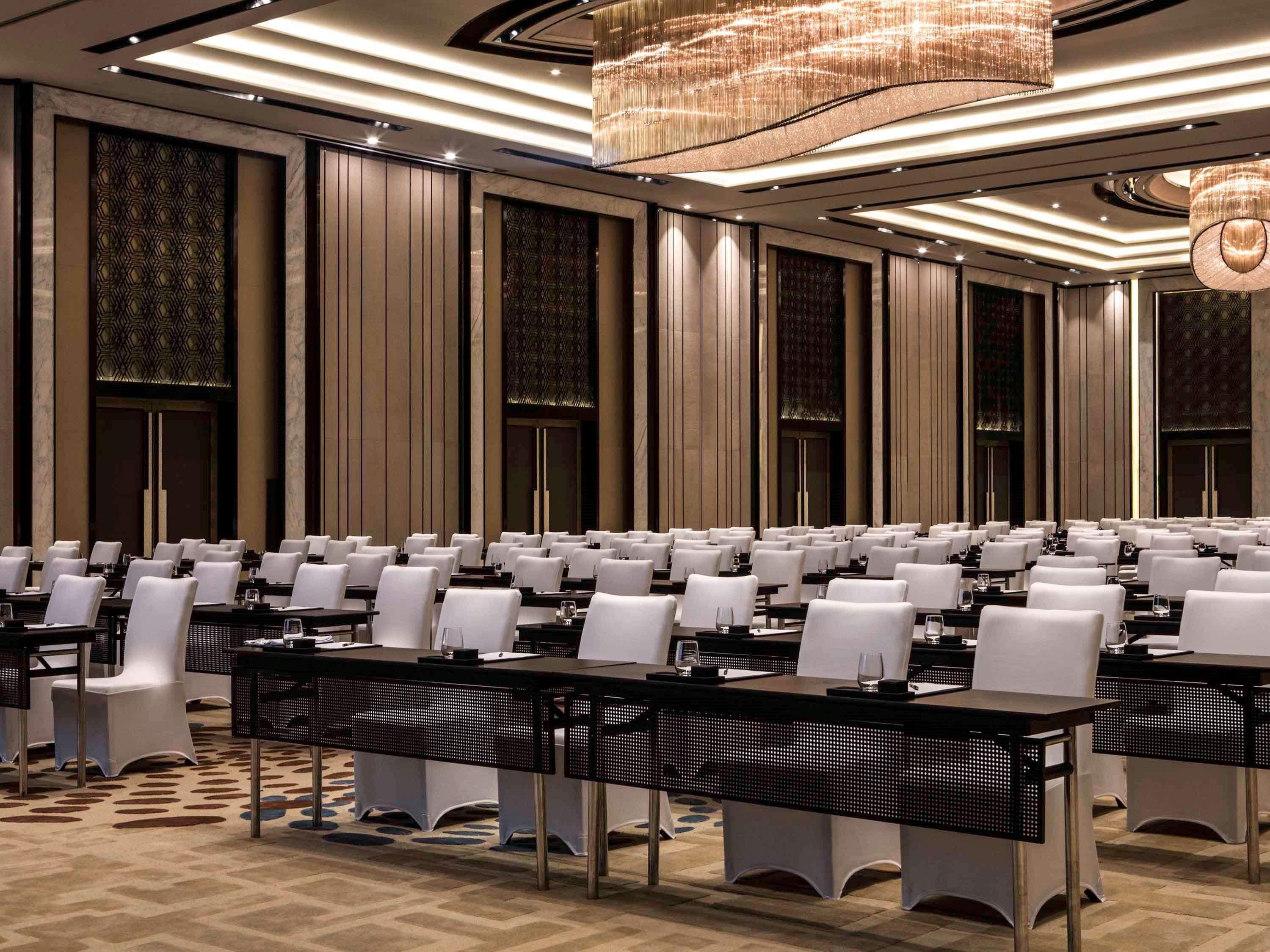Pullman Shanghai Xuhui Экстерьер фото