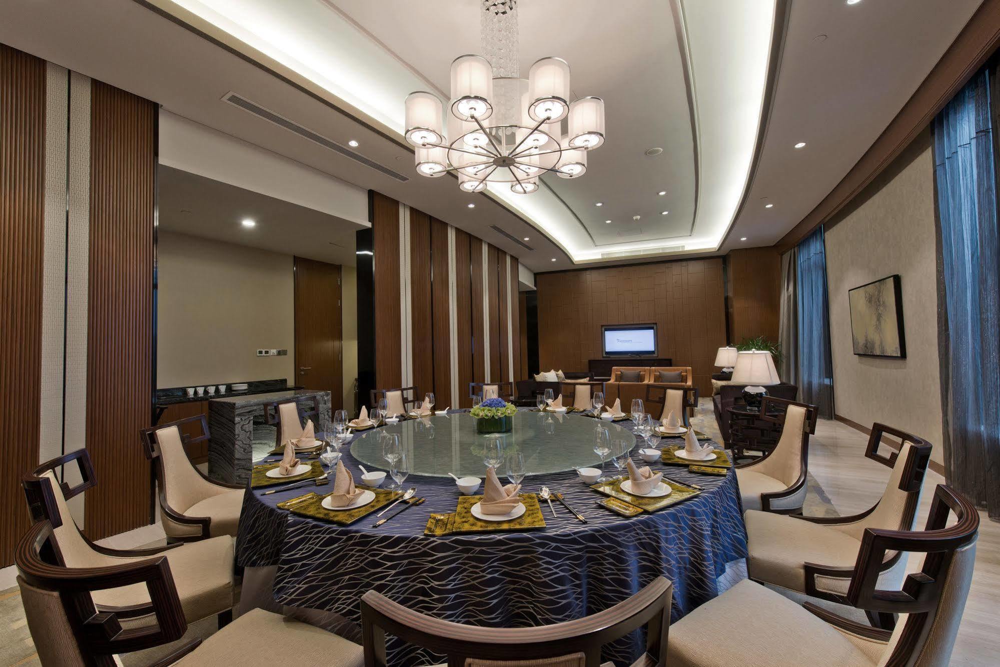 Pullman Shanghai Xuhui Экстерьер фото