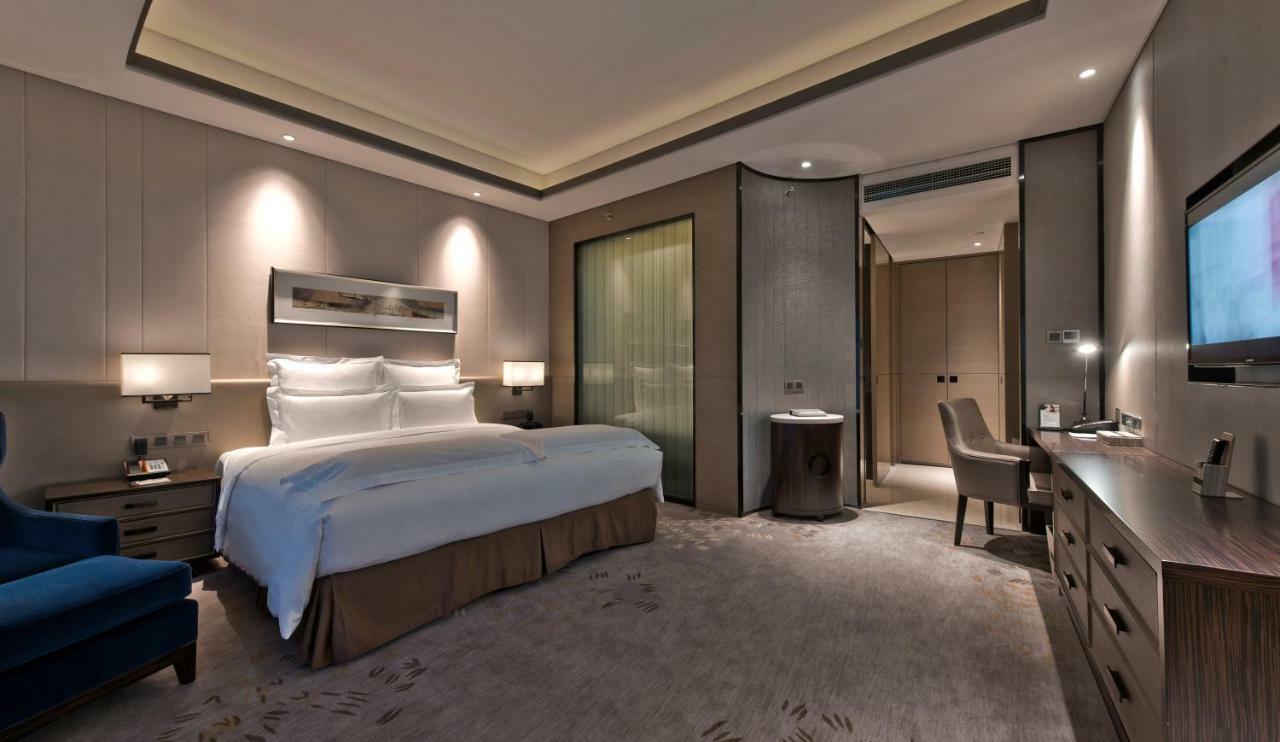 Pullman Shanghai Xuhui Экстерьер фото